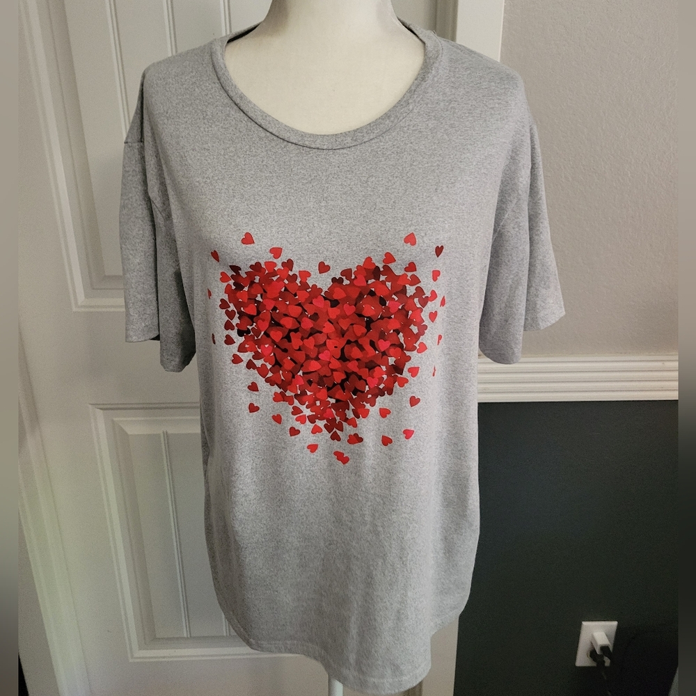 Women's short sleeve t shirt
